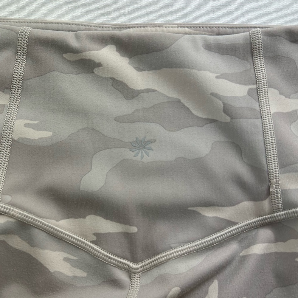 Athleta Elation 7/8 Tight Camo Leggings Women’s Size XS Tan‎ Beige - Picture 6 of 14